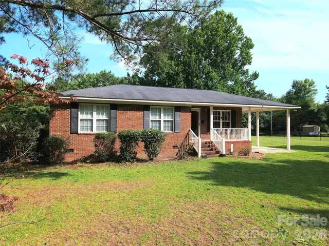 Welcome to Shampy. Full brick solid home.