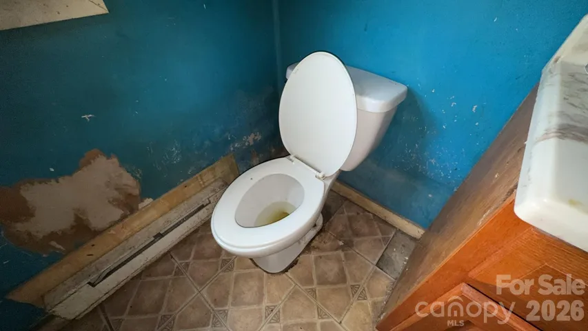 1170
