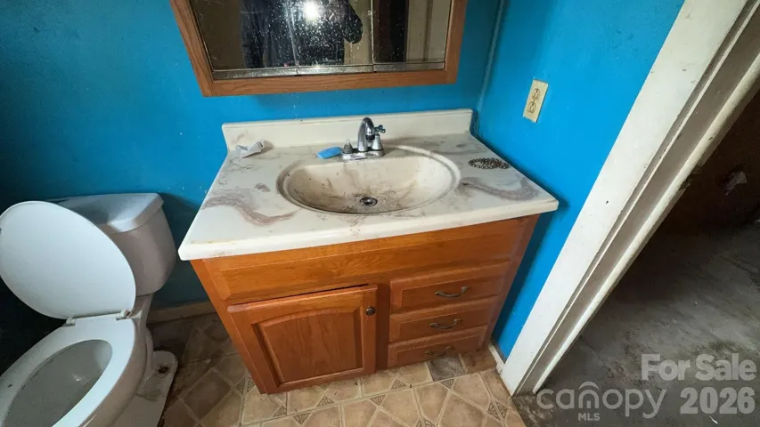 1170
