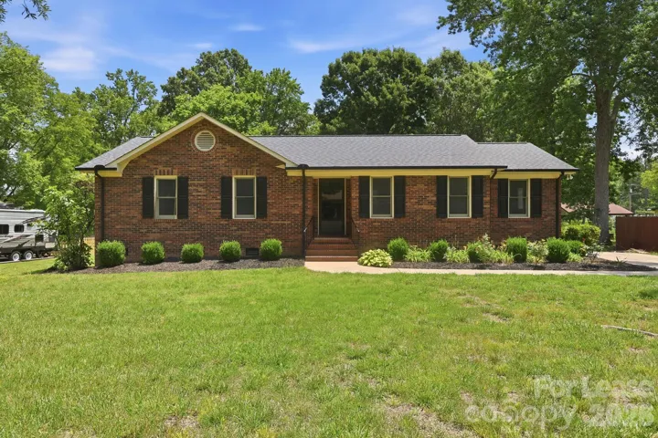 Welcome Home! Beautiful brick ranch.
