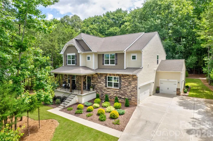 Welcome to 13033 Cinnamon Fern Lane