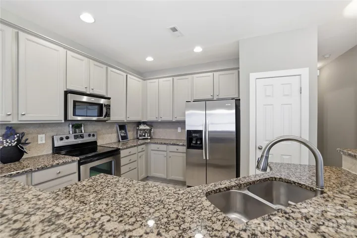 Gorgeous kitchen with Stainless Steel