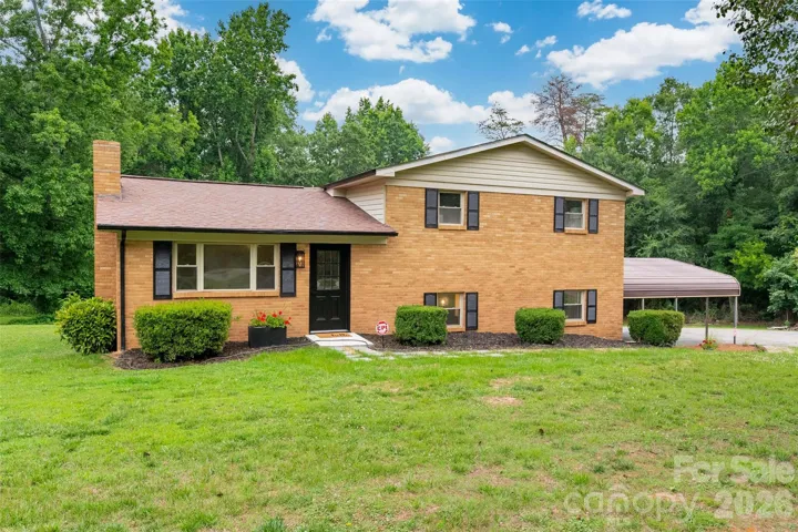 Welcome to 3339 Rhyne Forest Road in Iron Station!