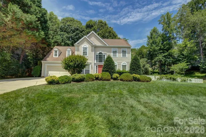 118 Creekside Drive.