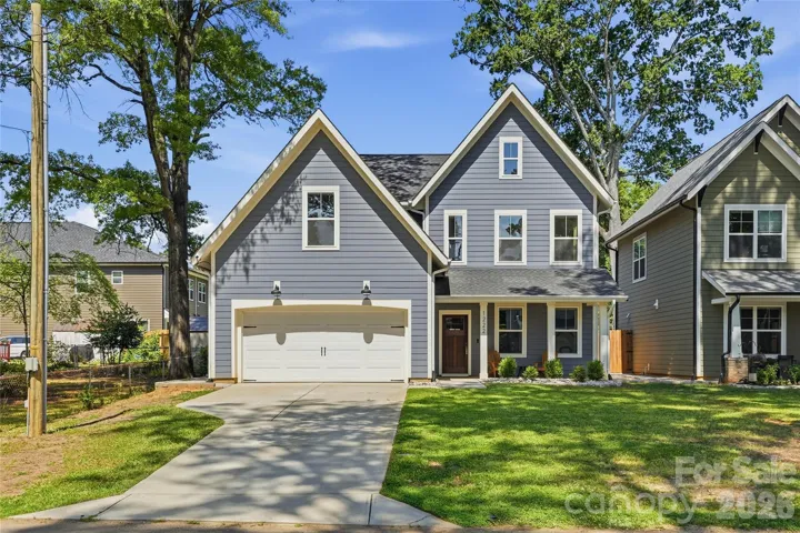 Welcome to 1222 Gaston Street