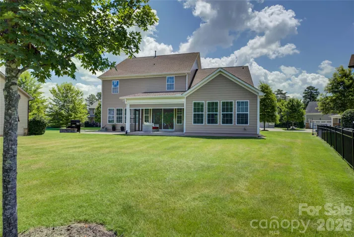 Amazing large backyard with plenty of room for a pool