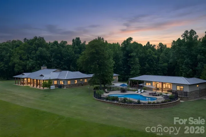 Welcome to the Slattery Family Farm, previously known and Rivendale Farm