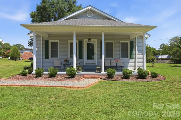 Fantastic curb appeal, ample room to come and sit a spell