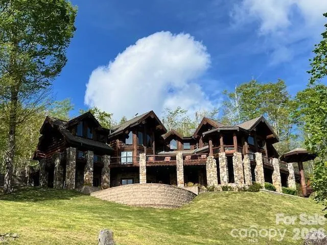 WELCOME HOME!