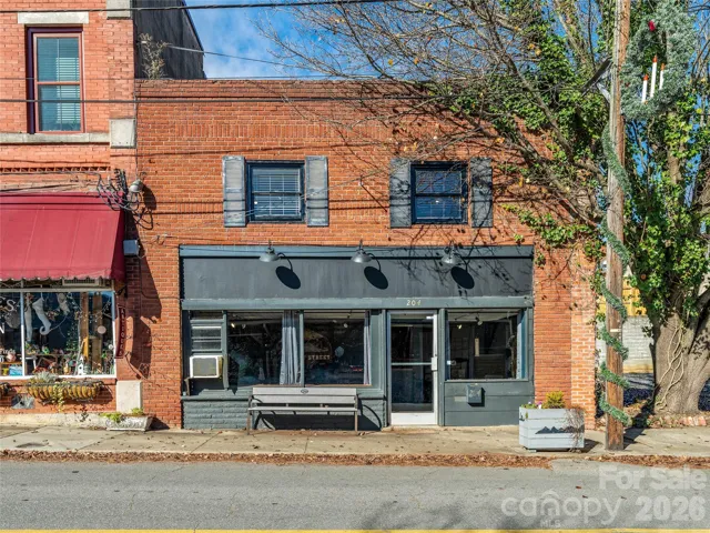 204 Sutton Ave., Black Mtn, NC