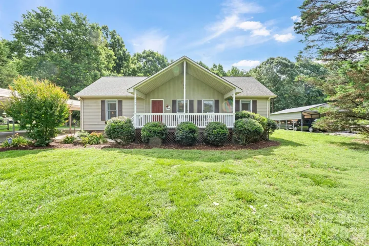 Charming ranch nestled on a spacious 0.767-acre lot in desirable Denver, NC