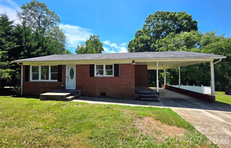 Welcome to 2831 Beechwood Circle