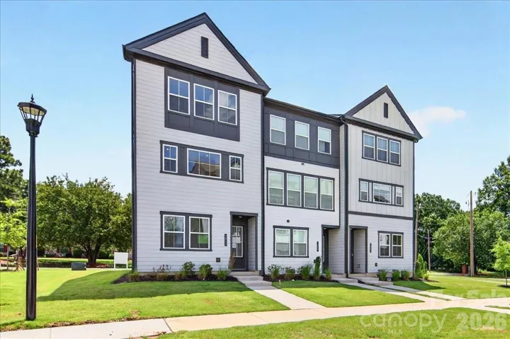 End Unit Townhome in charlotte, NC