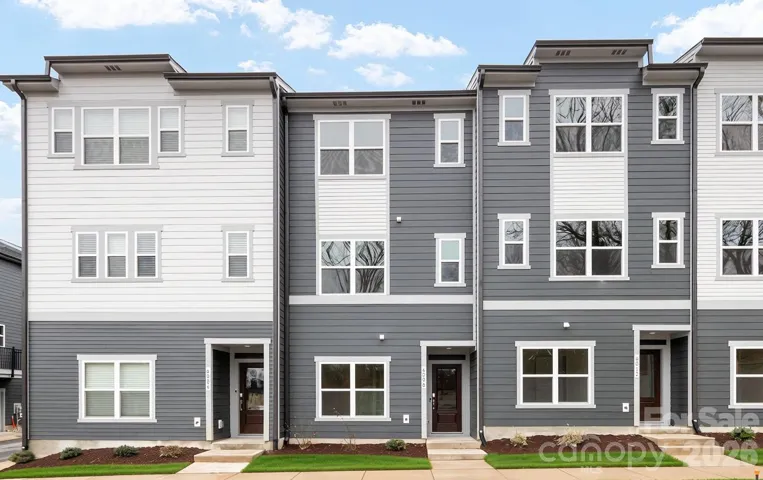 3-story townhome in Charlotte, NC