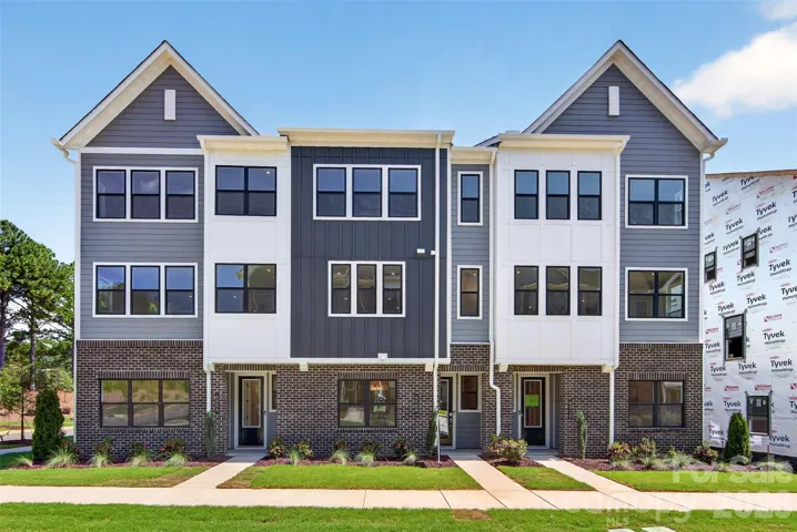 6008 Yellow Buckeye Dr | Premium Townhome in Ballantyne