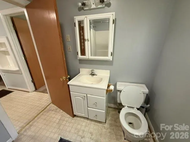 1170