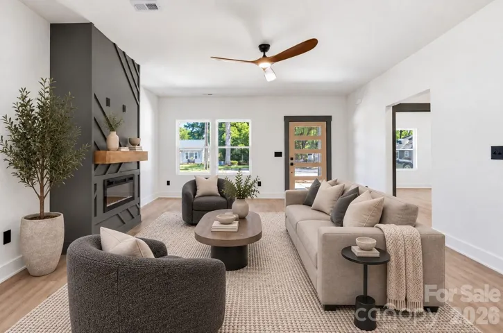 Virtually Staged- Livingroom