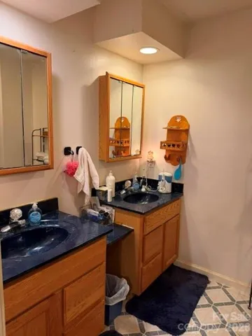 1170