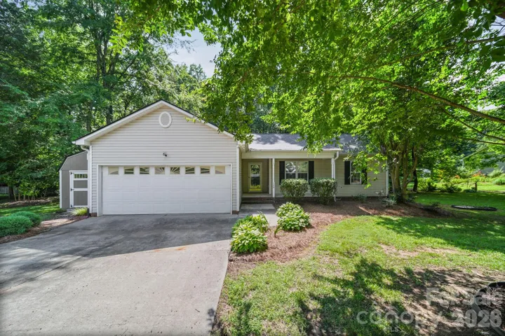 Beautiful, well-maintained 3 bed 2 bath home situated in the quiet town of Mt. Pleasant.