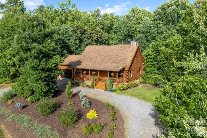 Welcome to your new Lake Norman Log Cabin on 1.4 acres!