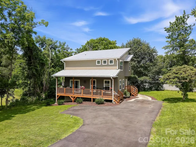 Beautiful home and lot!