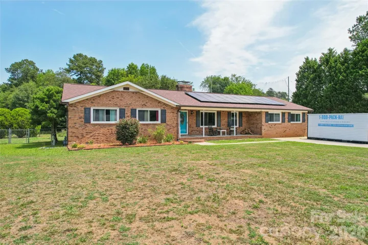 Welcome to 730 Hummingbird Circle