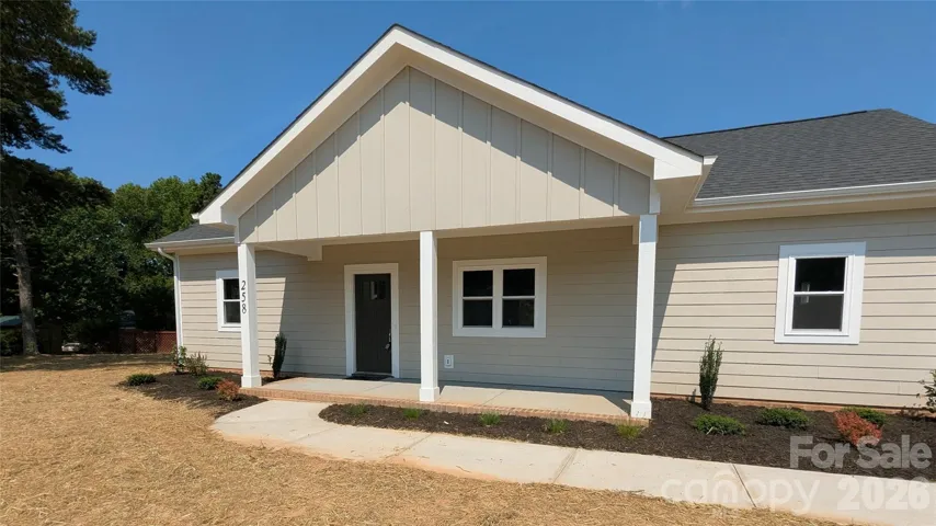Welcome Home to 258 E East Avenue!