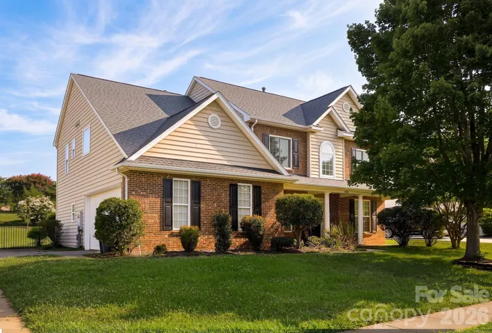 Welcome to 11018 Royal Colony Dr in The Reserve!