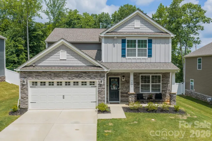 Great curb appeal!