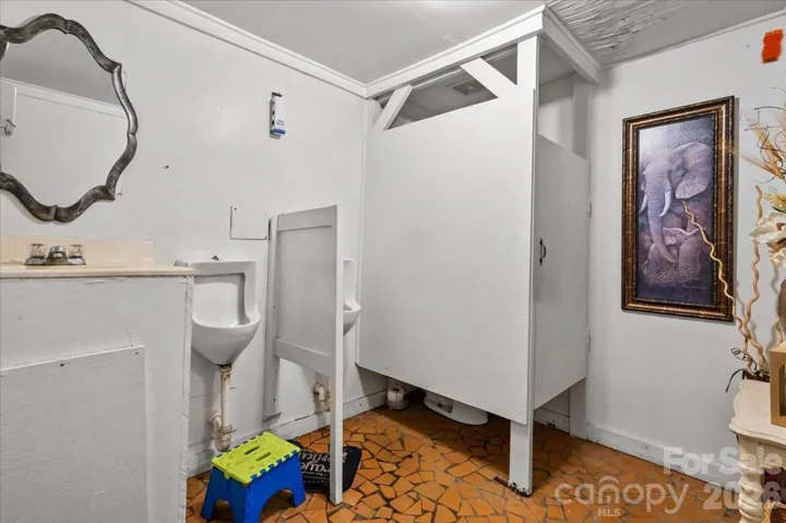 1170