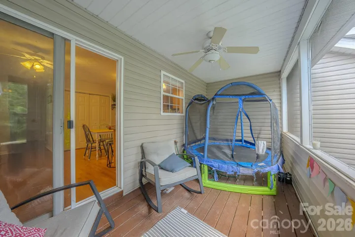 screened porch