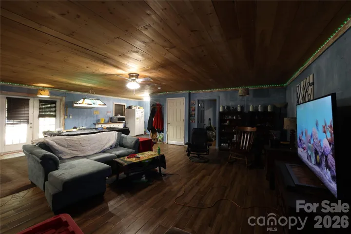 1170
