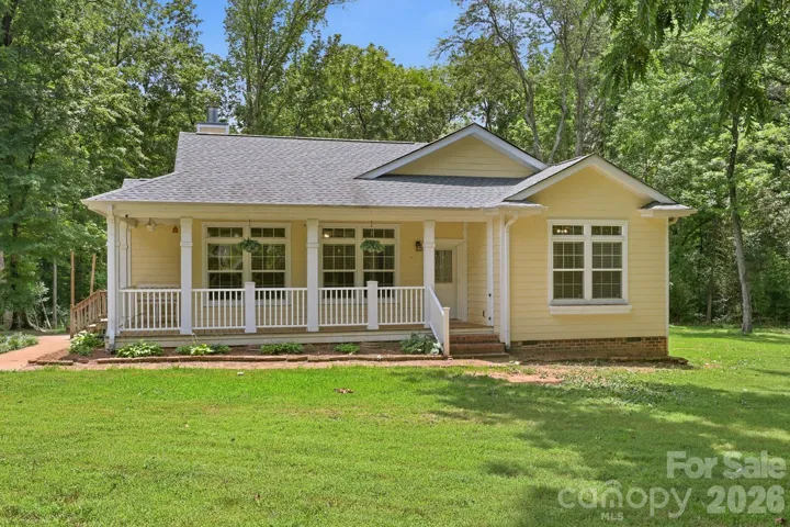 Welcome to 16665 Stokes Ferry Rd!