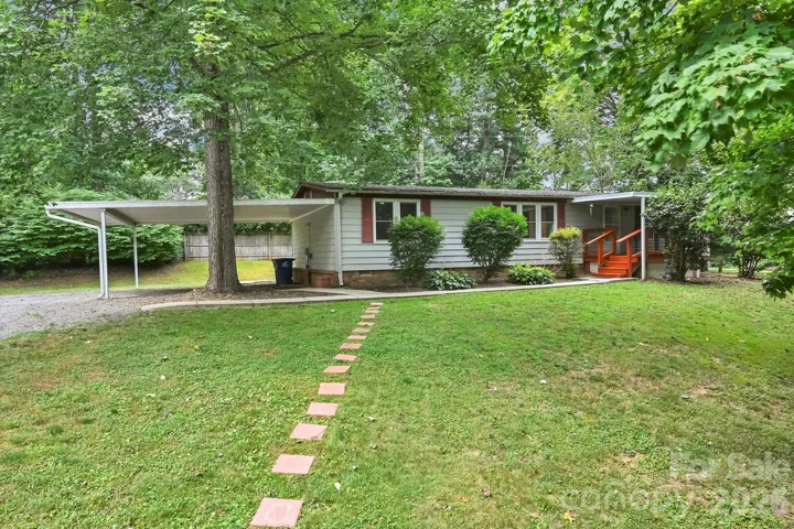 Welcome to 10 Canyon Cove Road Candler, NC 28715
