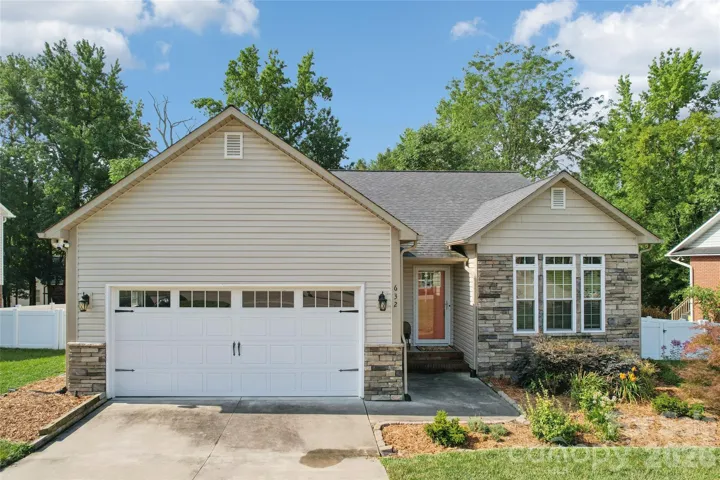 Beautiful 632 Marigold Drive, Kannapolis