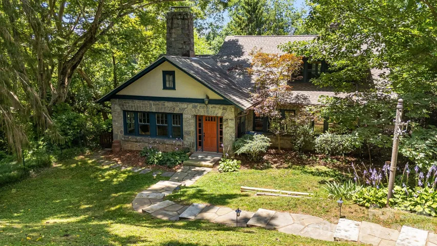 Welcome to a historic stone cottage in St. Dunstans.