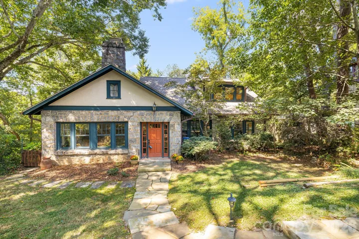 Welcome to a historic stone cottage in St. Dunstans.