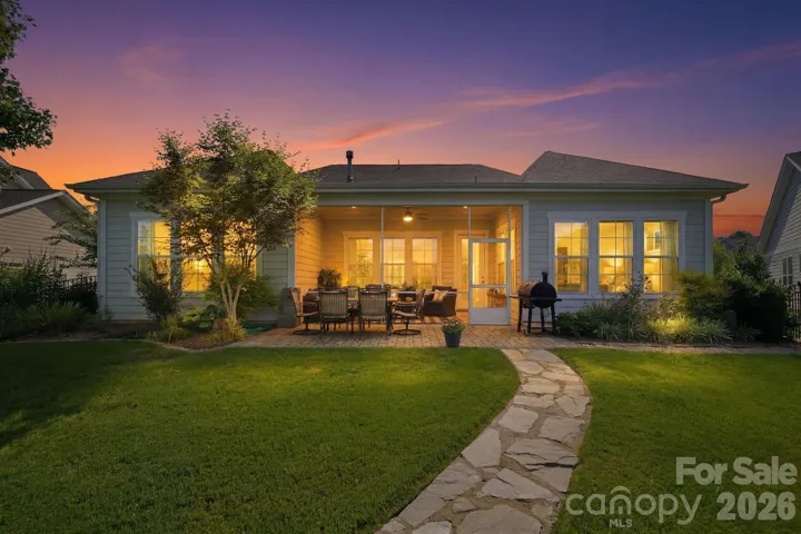 Views from your very own mature, English Inspired Secret Garden *Virtual twilight*