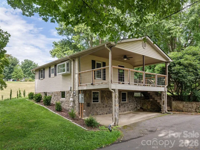 Welcome to 340 Mauney Cove Rd.