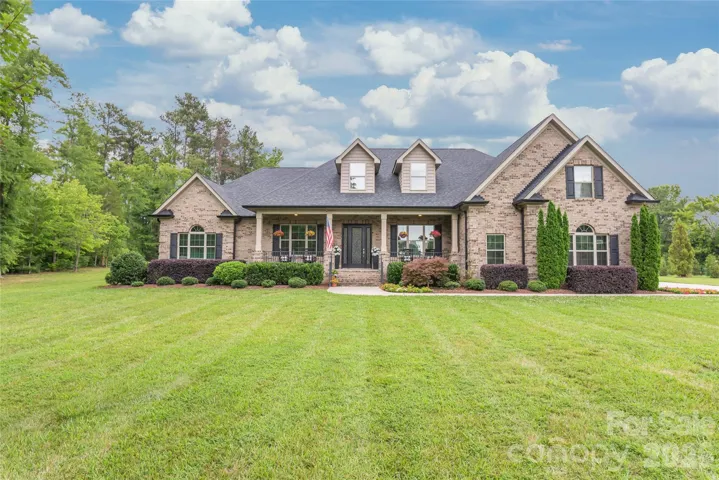Welcome to 1808 Huntley Ridge Drive!