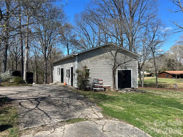 1170