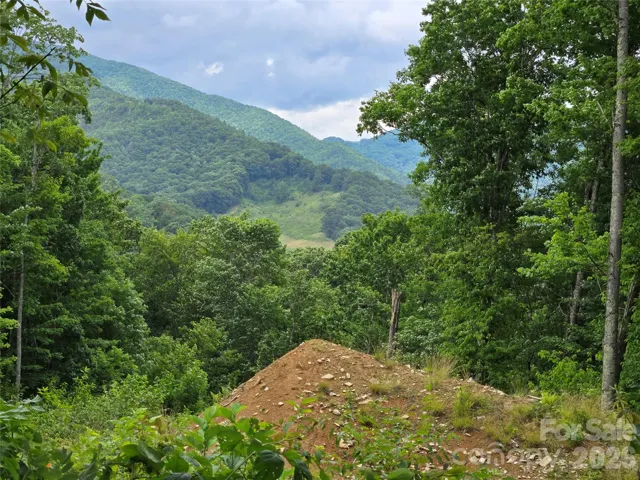 Mountain Views from House Pad. Come, Sit, Enjoy!
