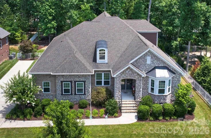 Welcome Home to 1508 Prickly Lane! Full brick 4 Bed/3.5 Bath w/ Loft!