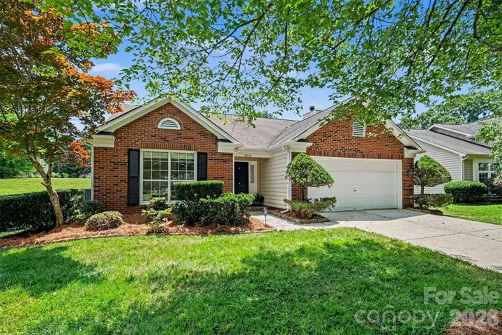 Well-maintained one level living