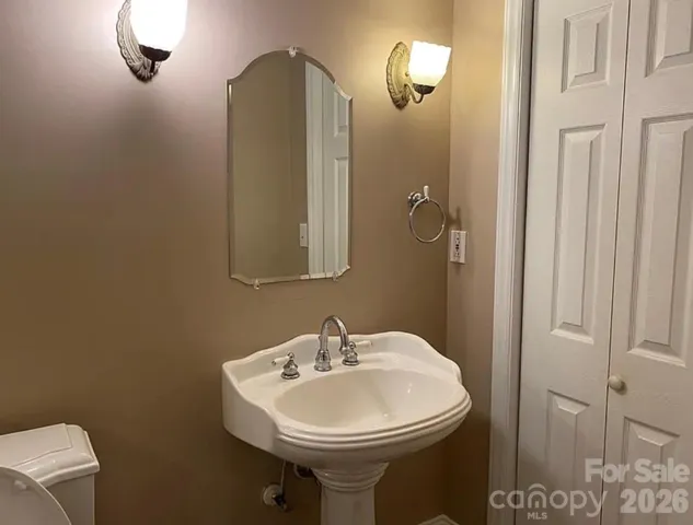 1170