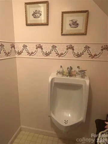 1170