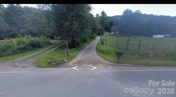 Front View - ROW between driveways