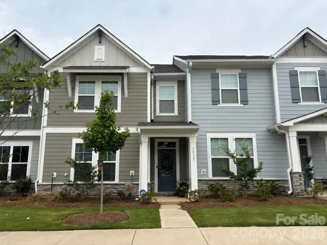 David Weekley 2025 four bedrooms/3 bathrooms in Dadivson schools
