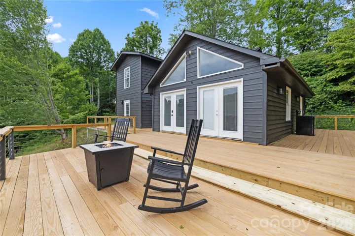 Large wrap around deck