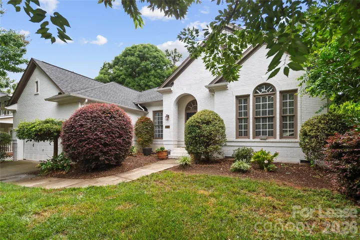 Welcome to 8804 Brentfield Rd. in Birkdale!